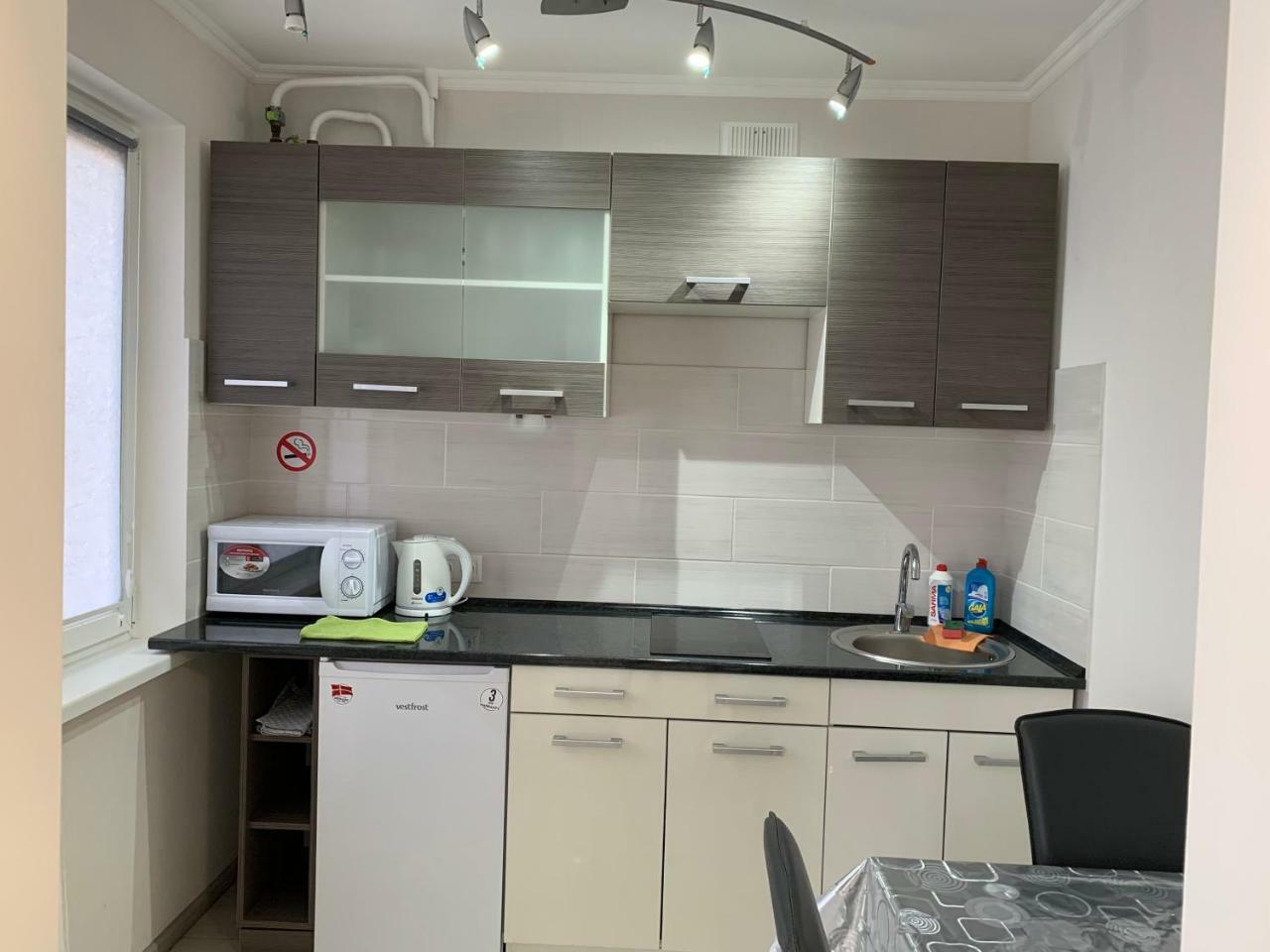 Apartments On Priportovaya,35 Cherkasy Bagian luar foto
